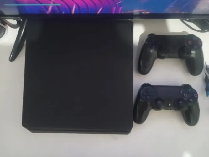 Ps4 slim