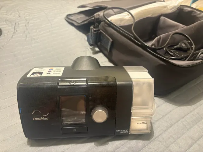 CPAP RESMED Airsense 10 com umidificador - completo