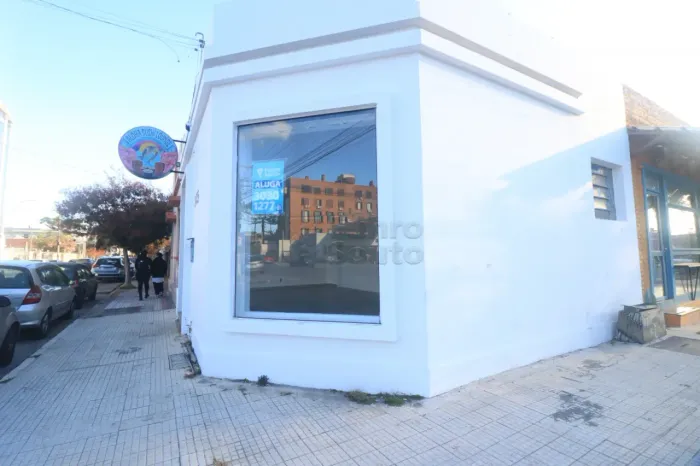 Ponto Comercial na Andrade Neves Esquina Rafael Pinto Bandeira - Excelente Localização e G