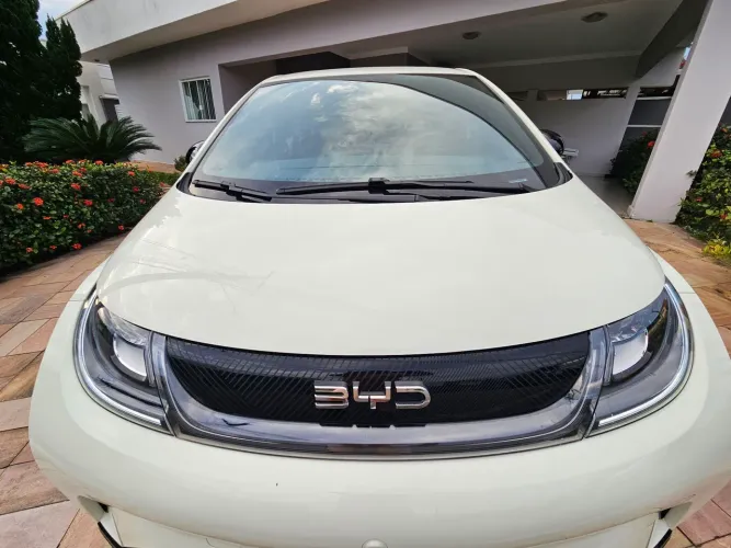 BYD Dolphin EV (Elétrico) 2026