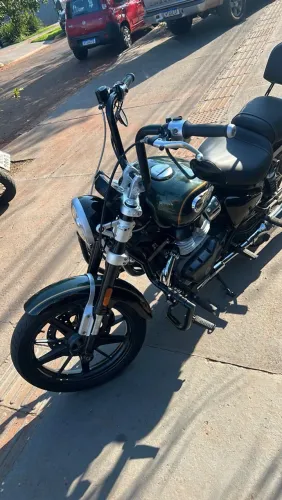 Royal Enfield Super Meteor 650 2025 - 17 mil km