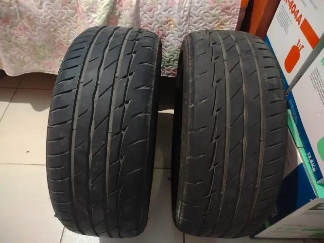 Vendo 4pneus 205/45/17 900,00
