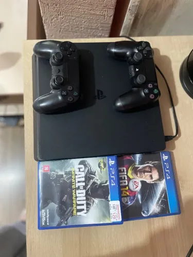 PS4 Slim