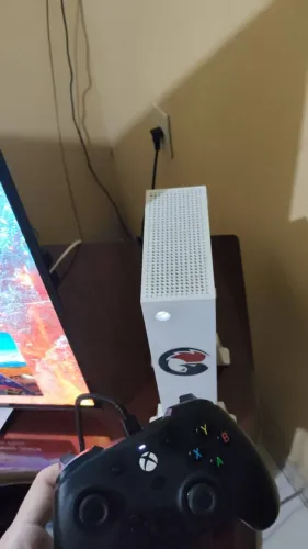 Xbox Series S usado - Excelente Estado * preço negociável *