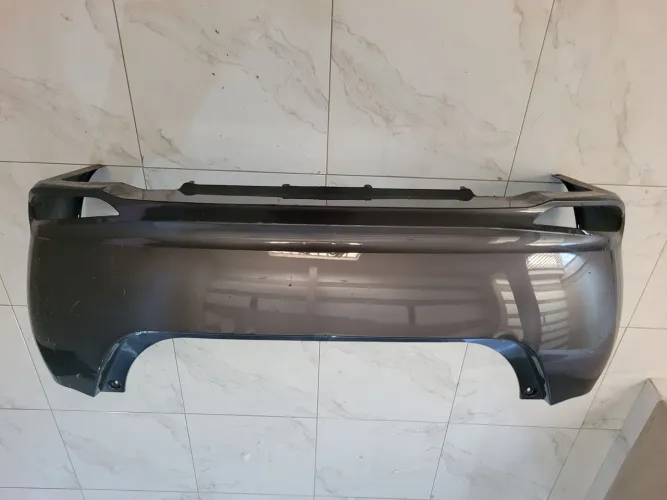 Parachoque traseiro yaris sedan