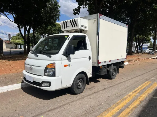 HYUNDAI HR 2.5 TCI DIESEL RS 2021/2022