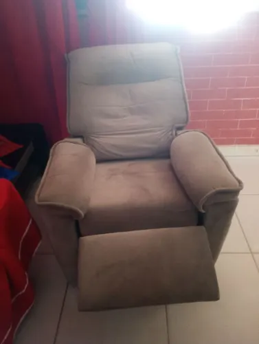 Poltrona reclinável