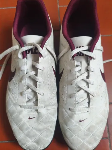 Chuteira de futsal Nike Beco
