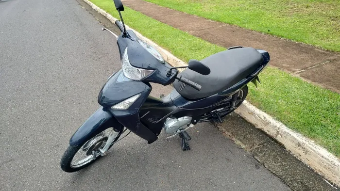 Vendo biz es 125 ano 2006