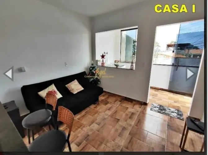 Vendo 1 casa com piscina ,,,mais 1 casa.