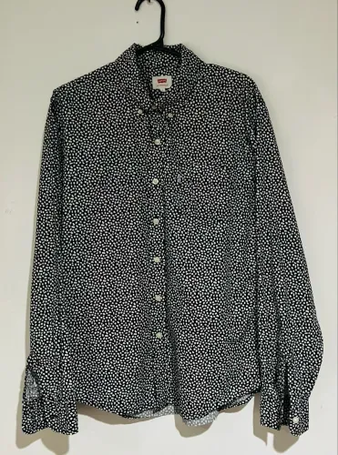 Camisa masculina Levis preta e branca M