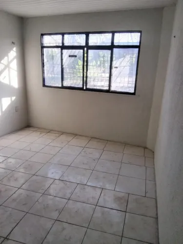 Imóvel para aluguel possui 55 metros quadrados com 2 quartos em João XXIII - Fortaleza - C