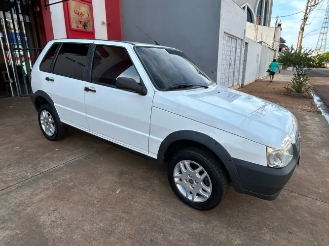 Fiat Uno Mille WAY Economy 1.0 F.flex 4P 2013