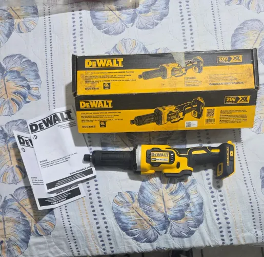 Retificadeira DeWalt DCG426B