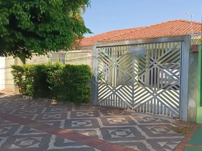 CASA- VILA BANDEIRANTES