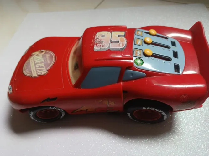 Carro Relâmpago McQueen