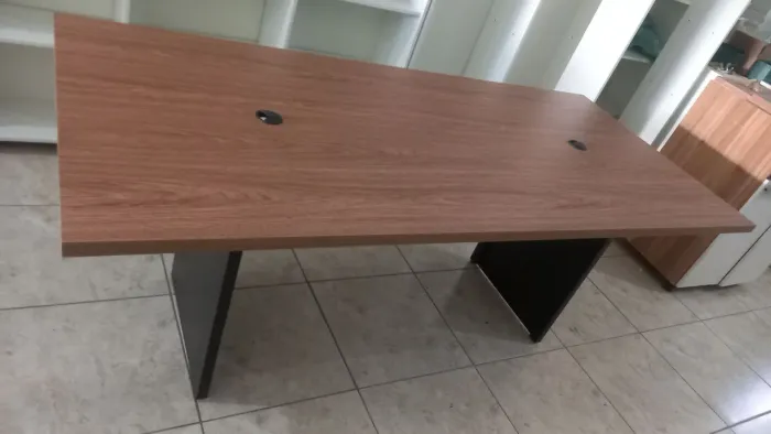 Mesa de reunião 2.00x0.90 100% MDF NOVA