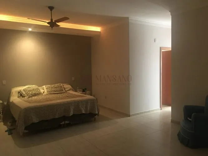 Casa para venda com 234 m² e 5 quartos em Vila Santa Izabel, Bauru - SP