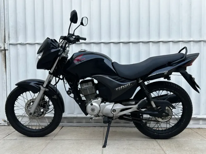 Titan 150