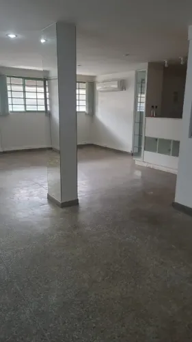 Alugo sala comercial no Guará com 100 m², excelente localização e sem burocracia
