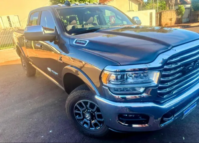 Ram 3500 Limited Longhorn 6.7 TB CD Diesel 2022