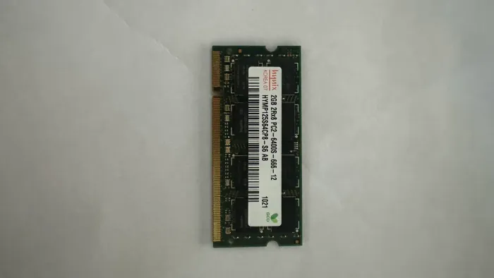 Memória RAM 2GB Hynix 2Rx8 PC2