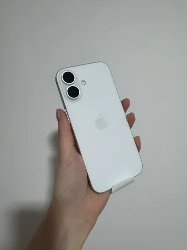 iPhone 17 