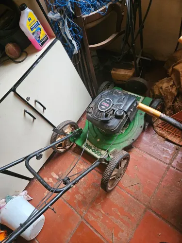 Máquina de Cortar Grama Trapp Rm-600c 4 tempos gasolina