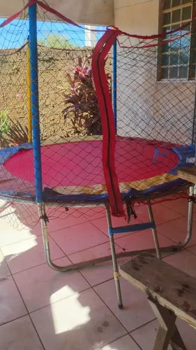Cama elástica pula pula