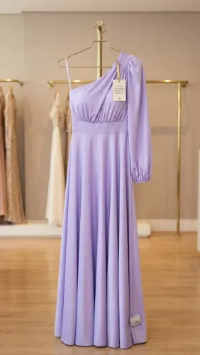 Vestido lilás para festa