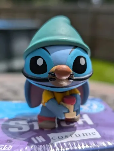 Funko Mini RARO EXCLUSIVO LACRADO Stitch as Gus Gus Disney Cinderela Não vende no Brasil