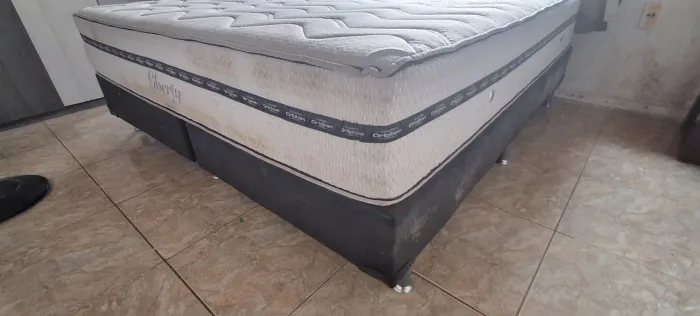 Cama box e colchão ortobom king