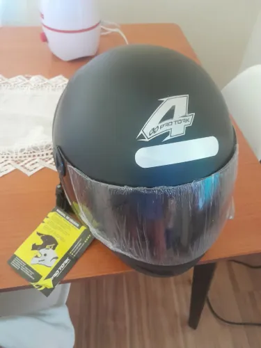 Capacete