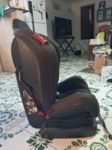 Cadeirinha infantil automotiva