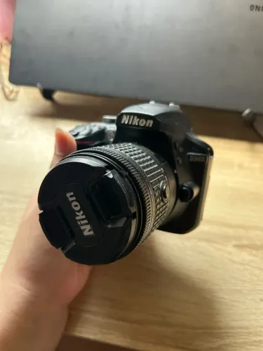 camera nikon D3400