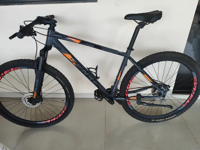 Bicicleta Sense - Aro 29 - Bem conservada