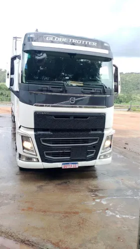 Vendo Carreta + Carroceria