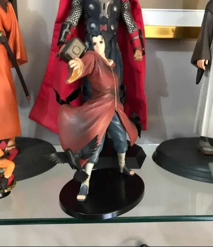 Action figure- itachi uchiha ressuscitado - série naruto shippuden.
