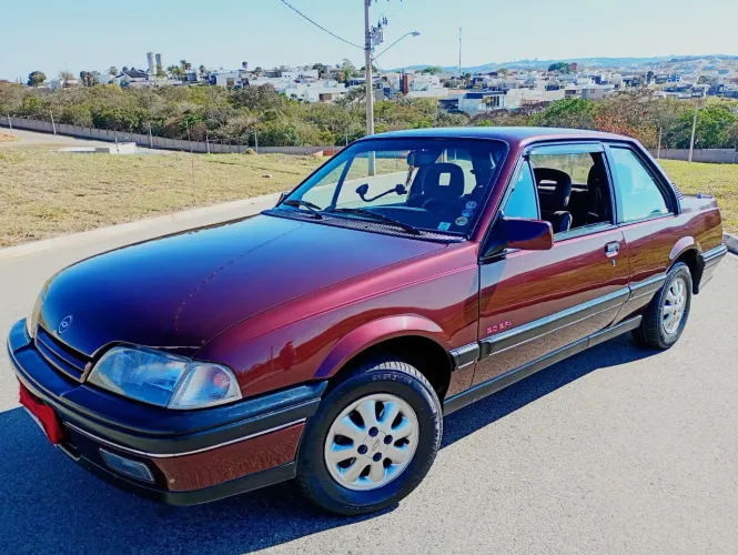 Chevrolet Monza GLS/ Hi-tech 2.0 EFI 2P E 4P 1994
