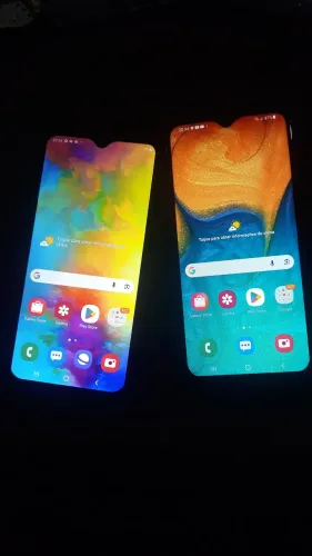 1 Samsung a30 64gb e um Samsung m20 64gb