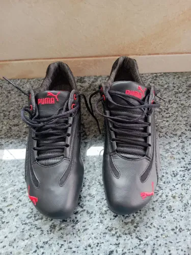 Vendo sapatilha Puma Pace cat II Mens Black Motorsport Trainers, Original Novo, número 40.