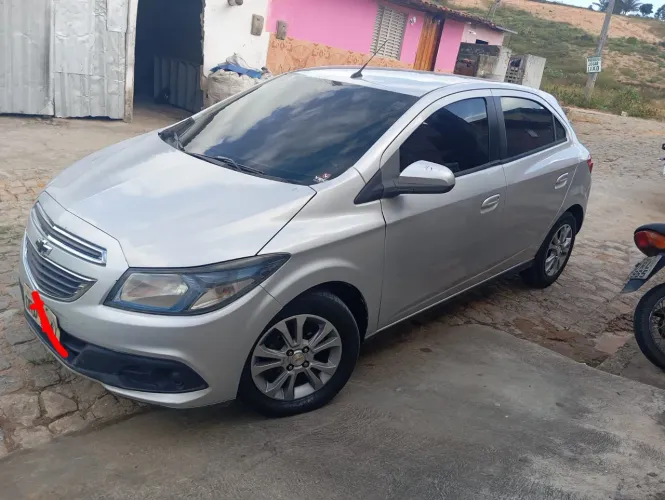 Chevrolet Onix Hatch LT 1.4 8V Flex Power Mec. 4P 2013