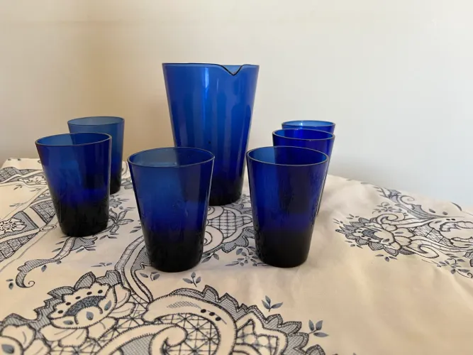 Conjunto de cristal azul