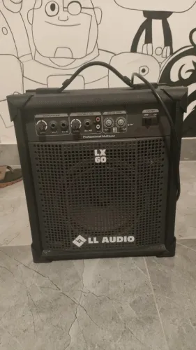 Caixa amplificadora lx60