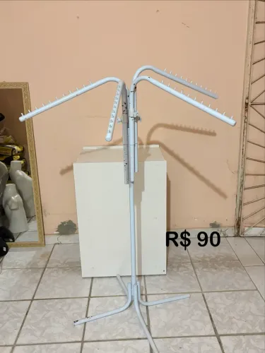 ARARA DE 4 BRAÇOS REGULÁVEL