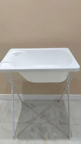 Banheira com suporte e termômetro