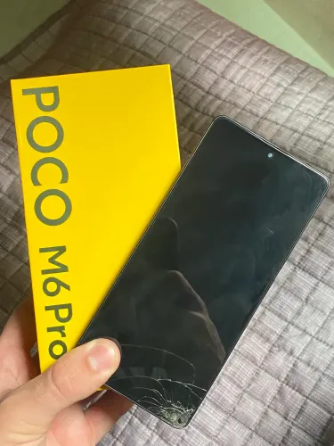 POCO M6 Pro 4G 8GB/256GB - R$ 550