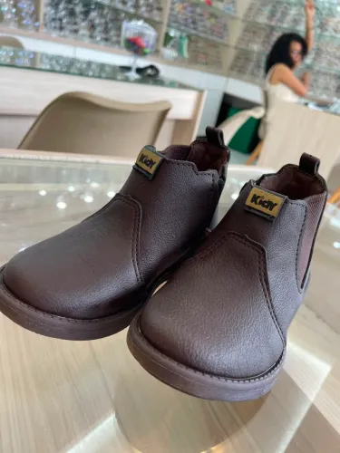 Vendo bota kids 