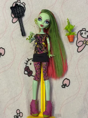 Venus Basica Monster High G1