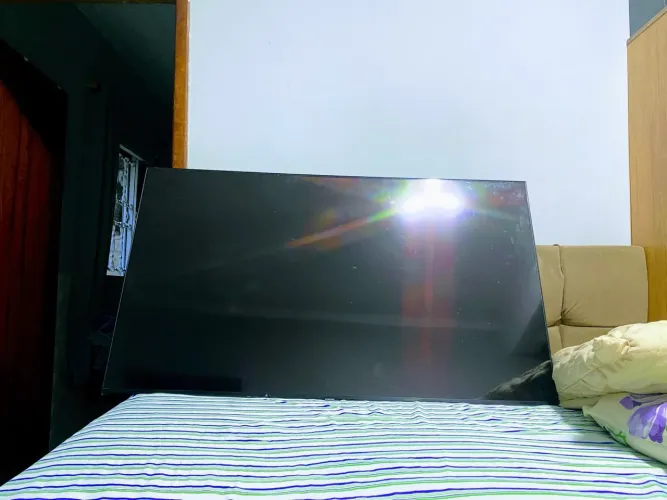 Tv Samsung un50cu7700 (tela quebrada)